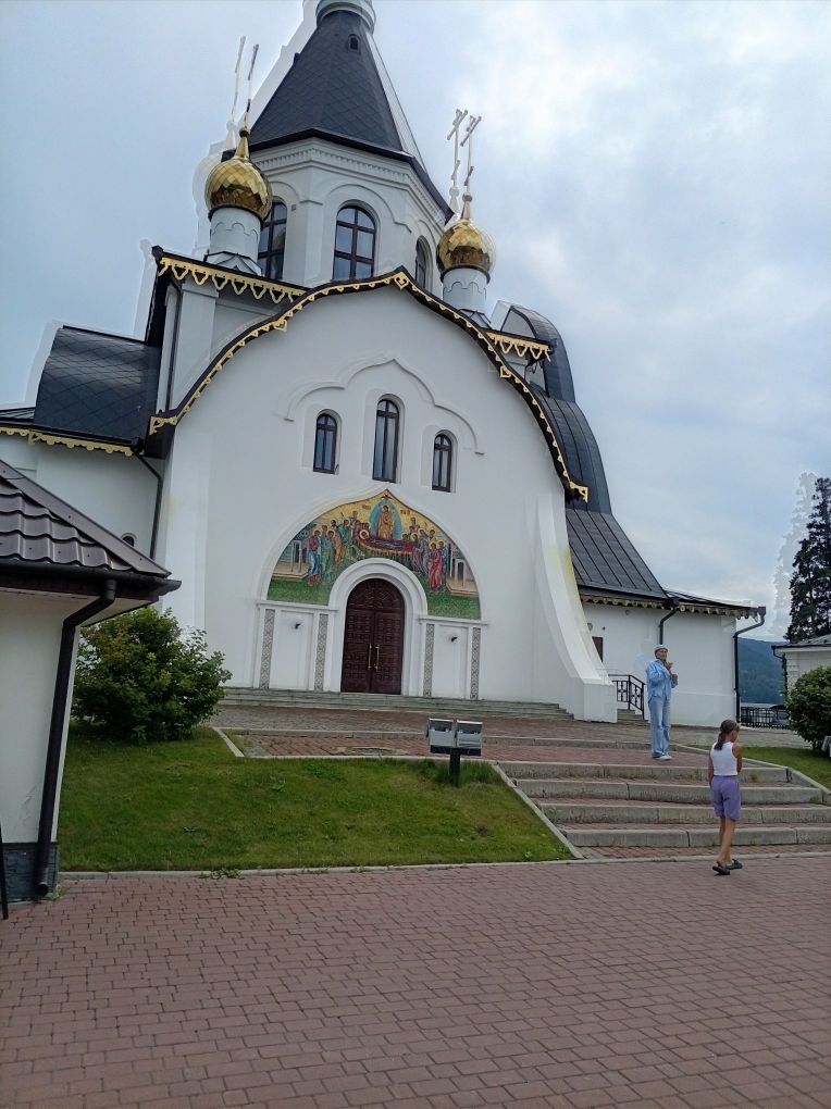 храм.jpg