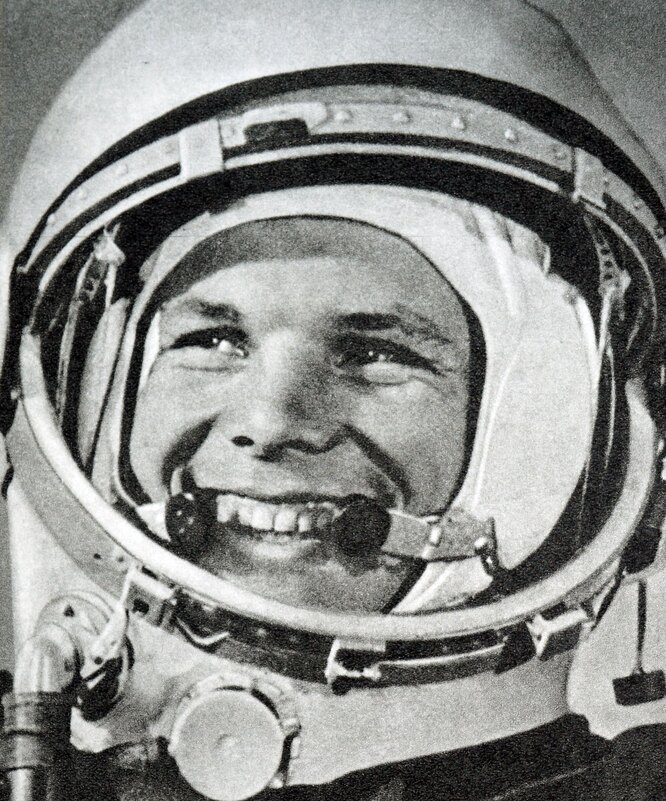 Юрий Алексеевич Гагарин.jpg